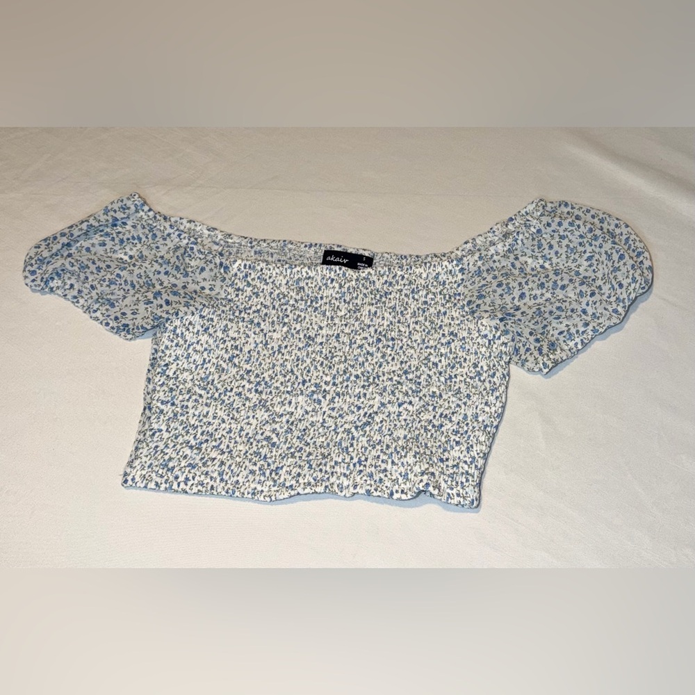 Akaiiv Smocked Floral Off Shoulder Crop Top Small Blue Cottagecore Puff Sleeve